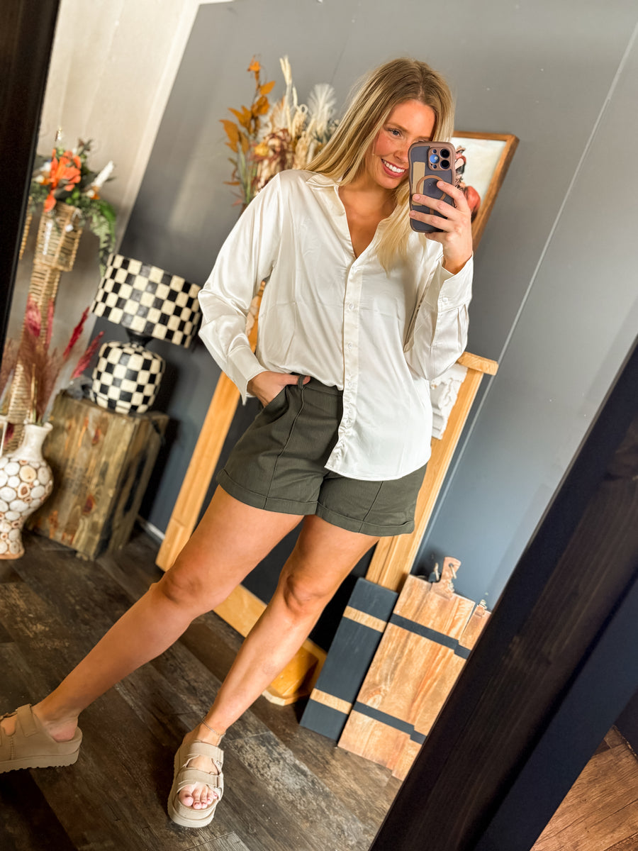 W109 Whip Cream Button Down