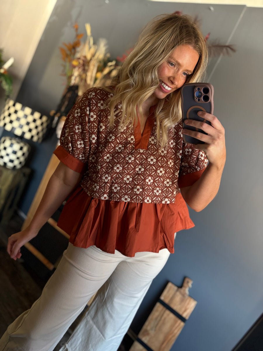 W76 Rust Top w/ White Floral