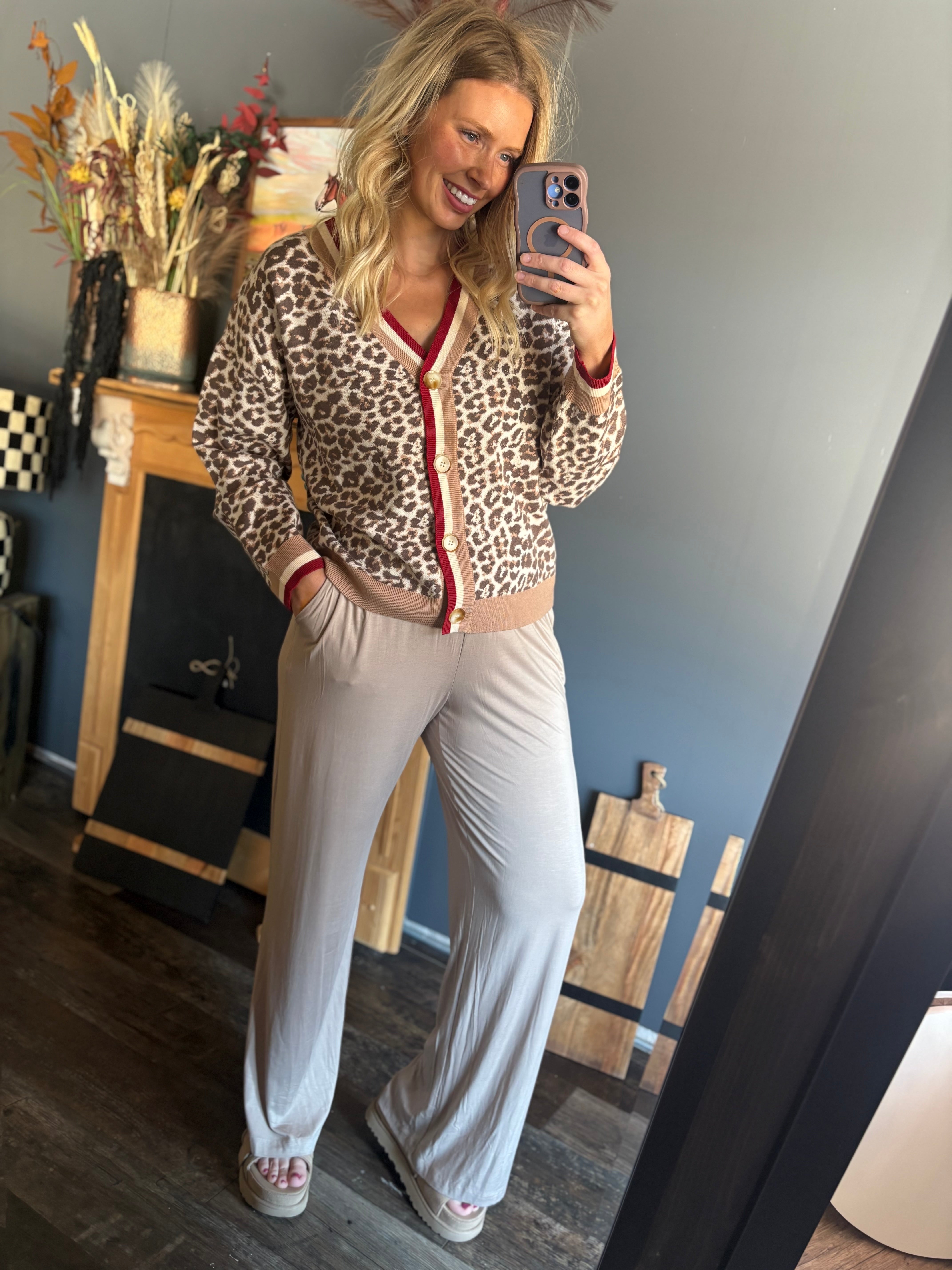 W97 Leopard Cardigan