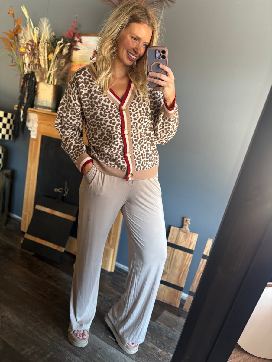 W97 Leopard Cardigan