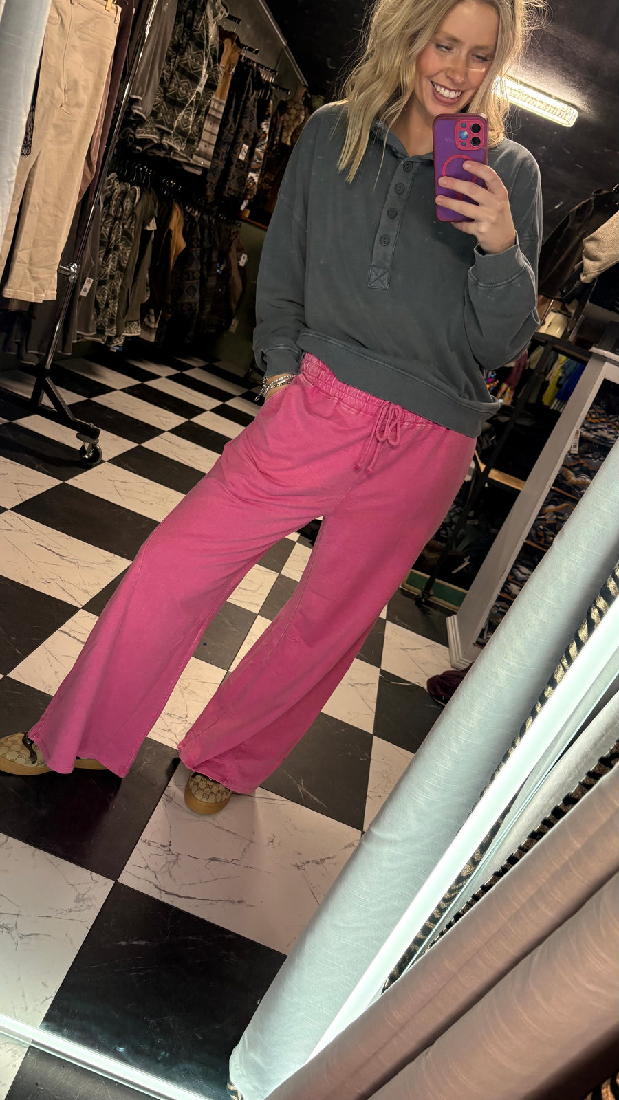W082 Fuchsia Pants