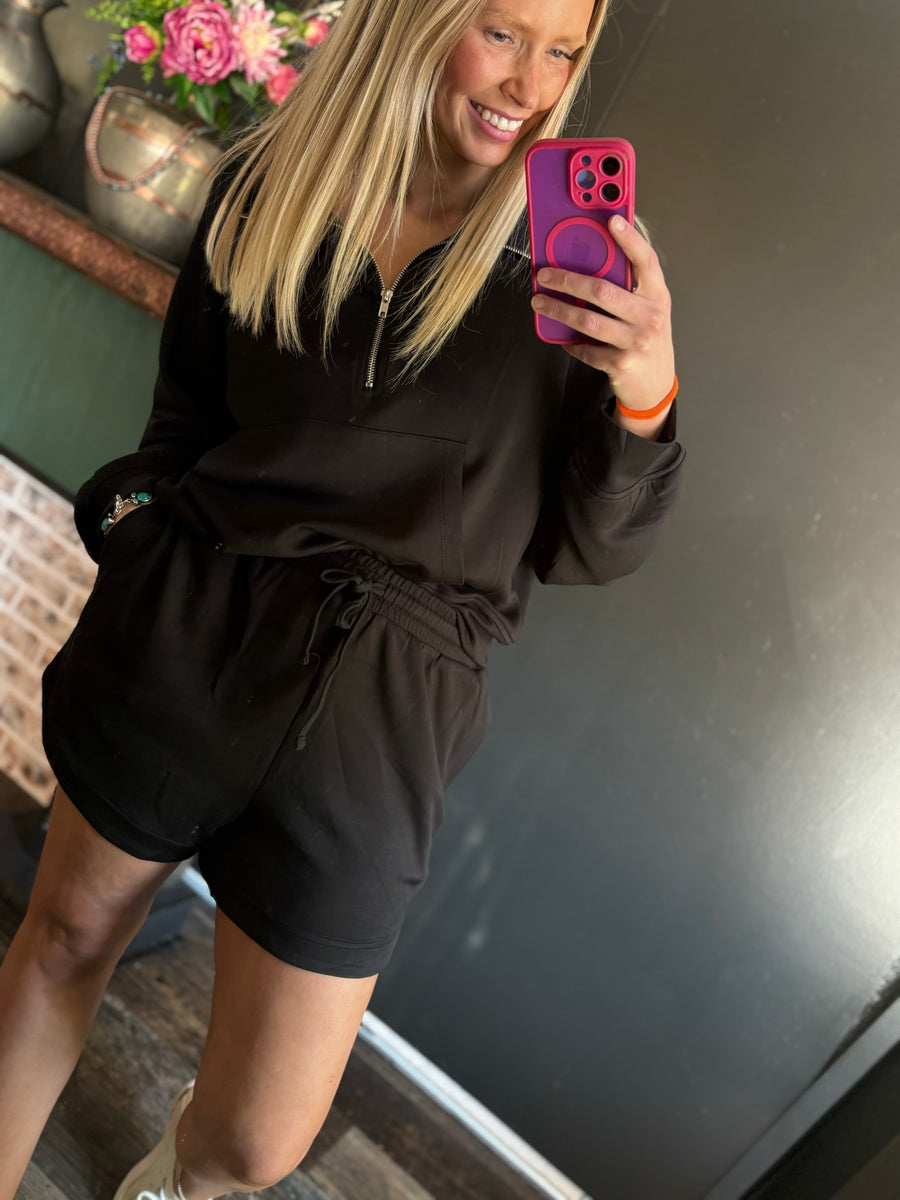 W85 Black Cloud Shorts