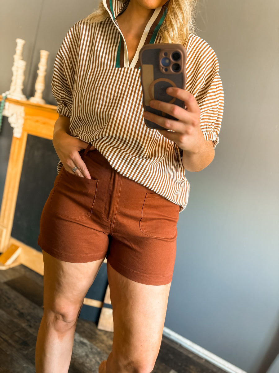 W60 Brown shorts