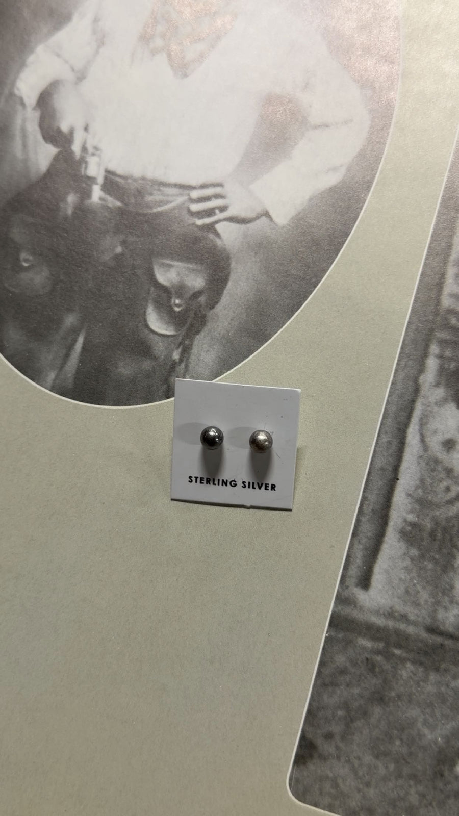 T-37 6mm stud earrings