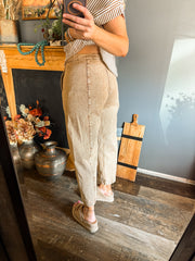 W147 Camel Jeans