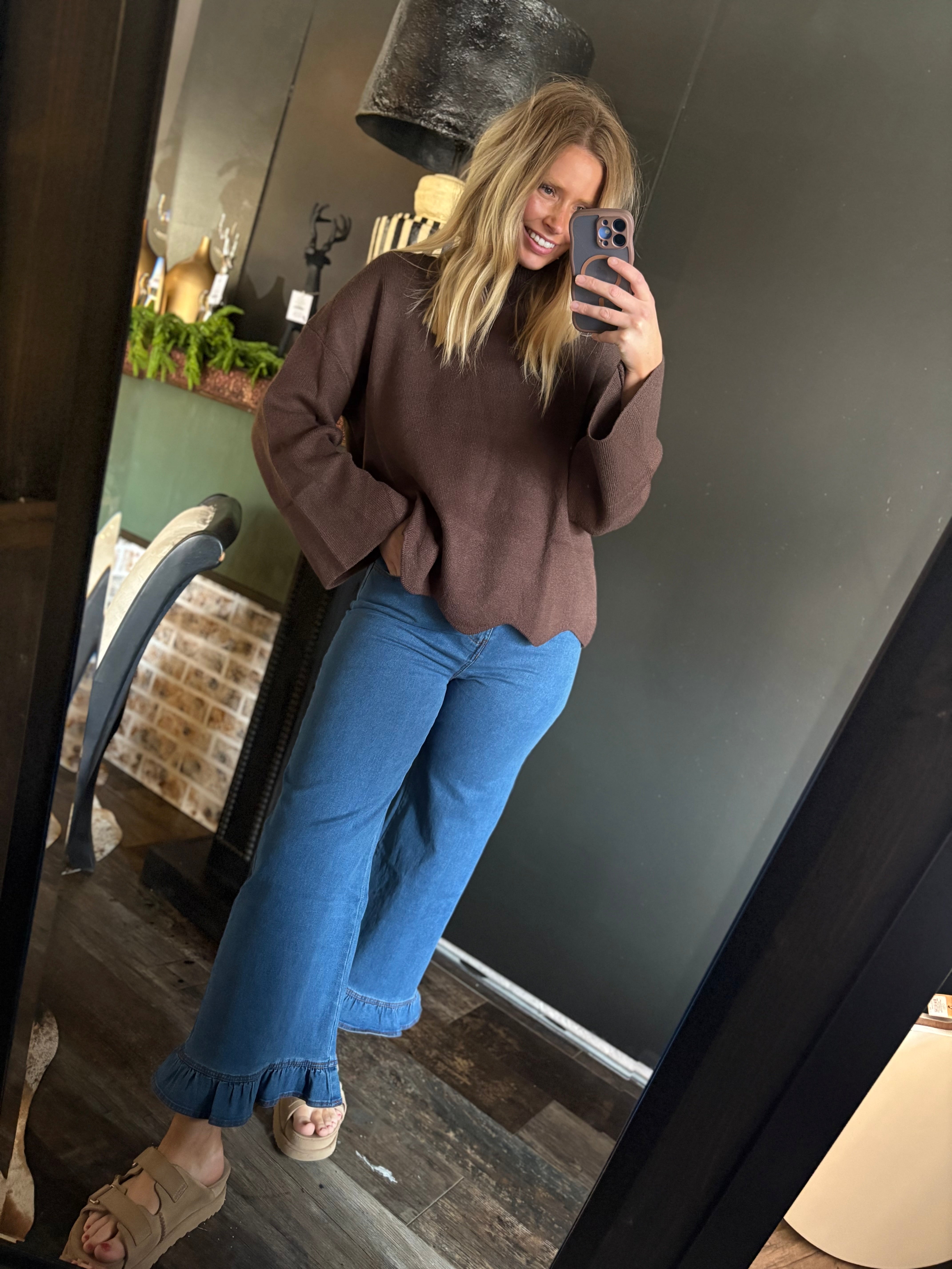 W152 Jeans w/ Denim Ruffle