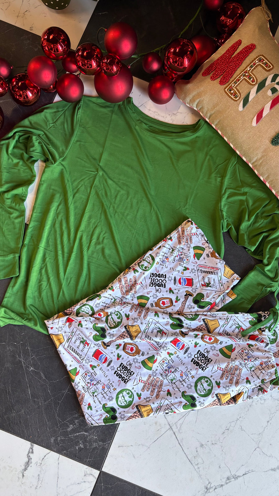 M5329 Men’s Christmas movie pajamas (2pc set)
