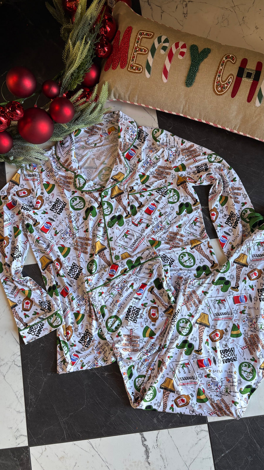 W5322 Women’s Christmas pajamas (2pc set)