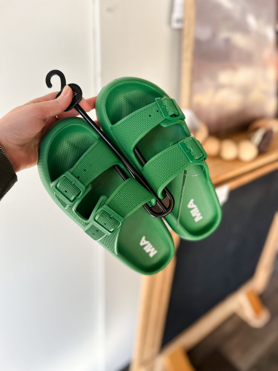 Kelly green strappy cloud sandals