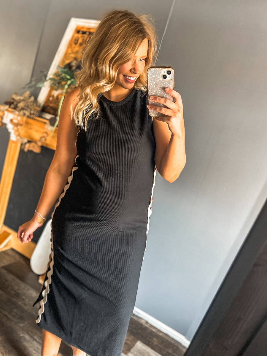 Black retro ribbed dress