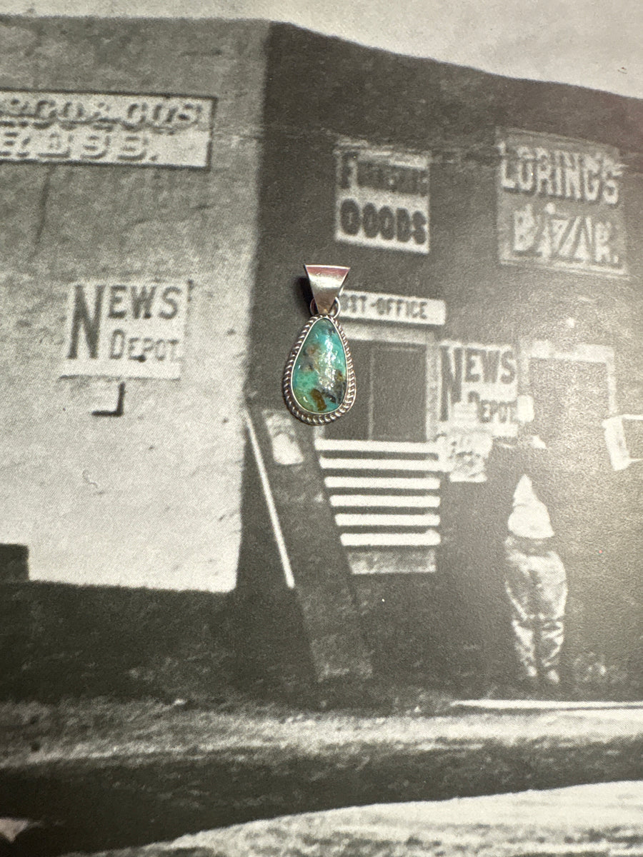 T100 Turquoise Pendant