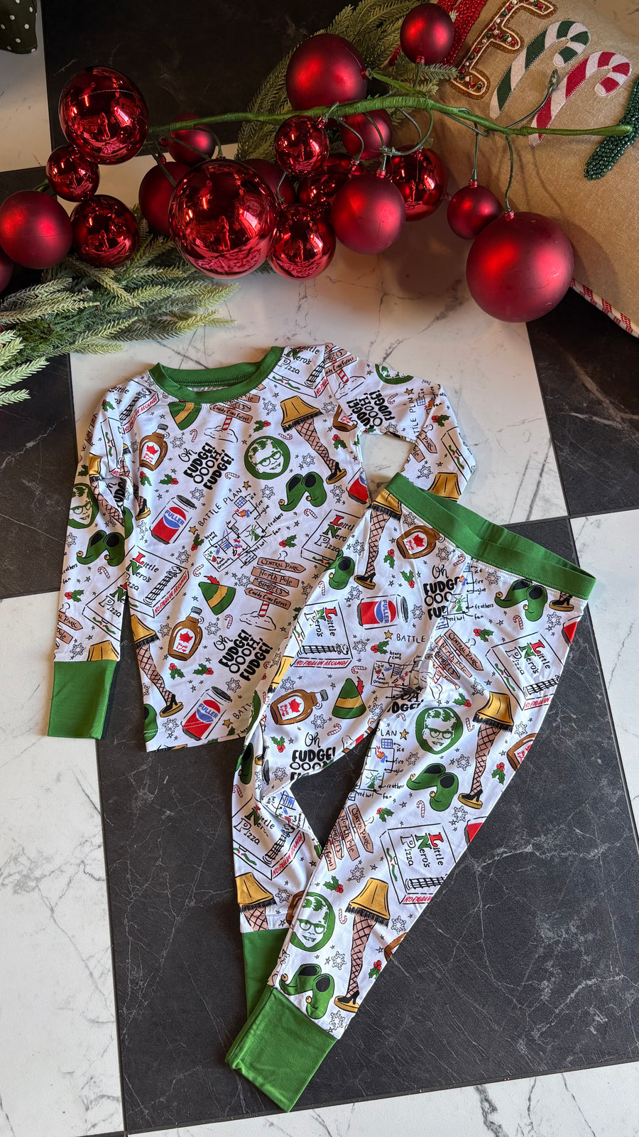 K5312 Kids Christmas movie pajamas (2pc set)