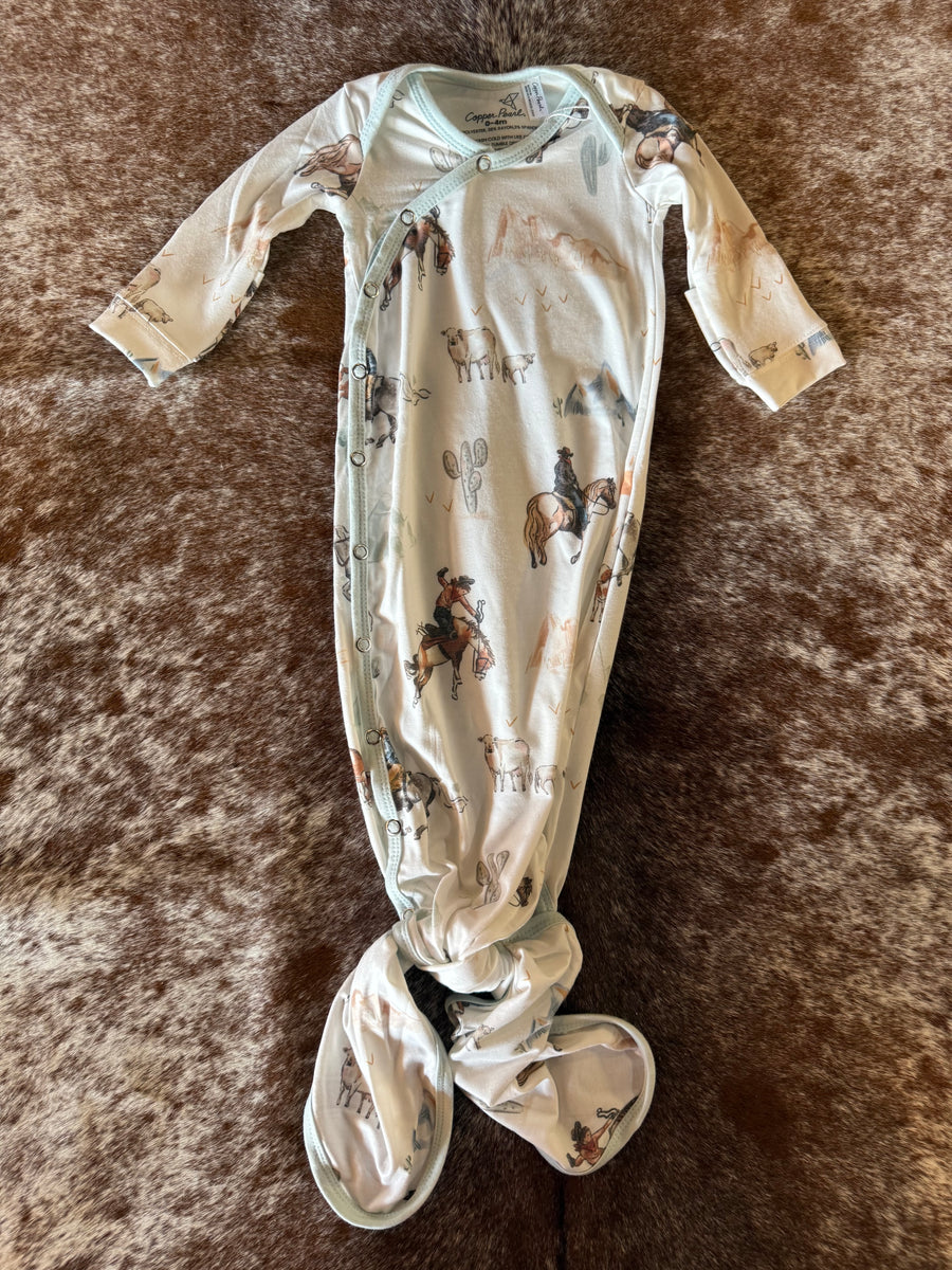 Baby Hunter - Gown w/ Hat