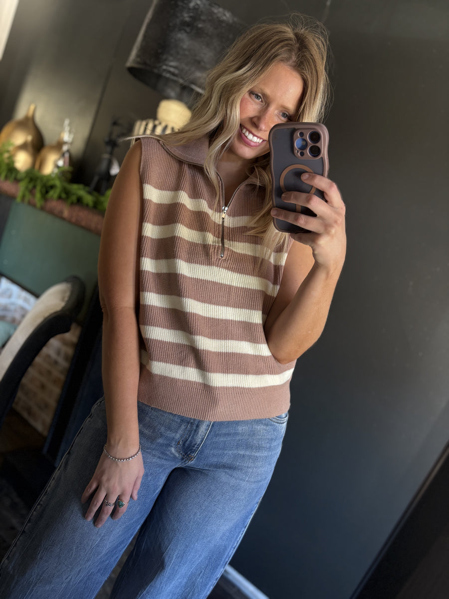 W256 1/4 Zip Striped Sweater Vest - Tan