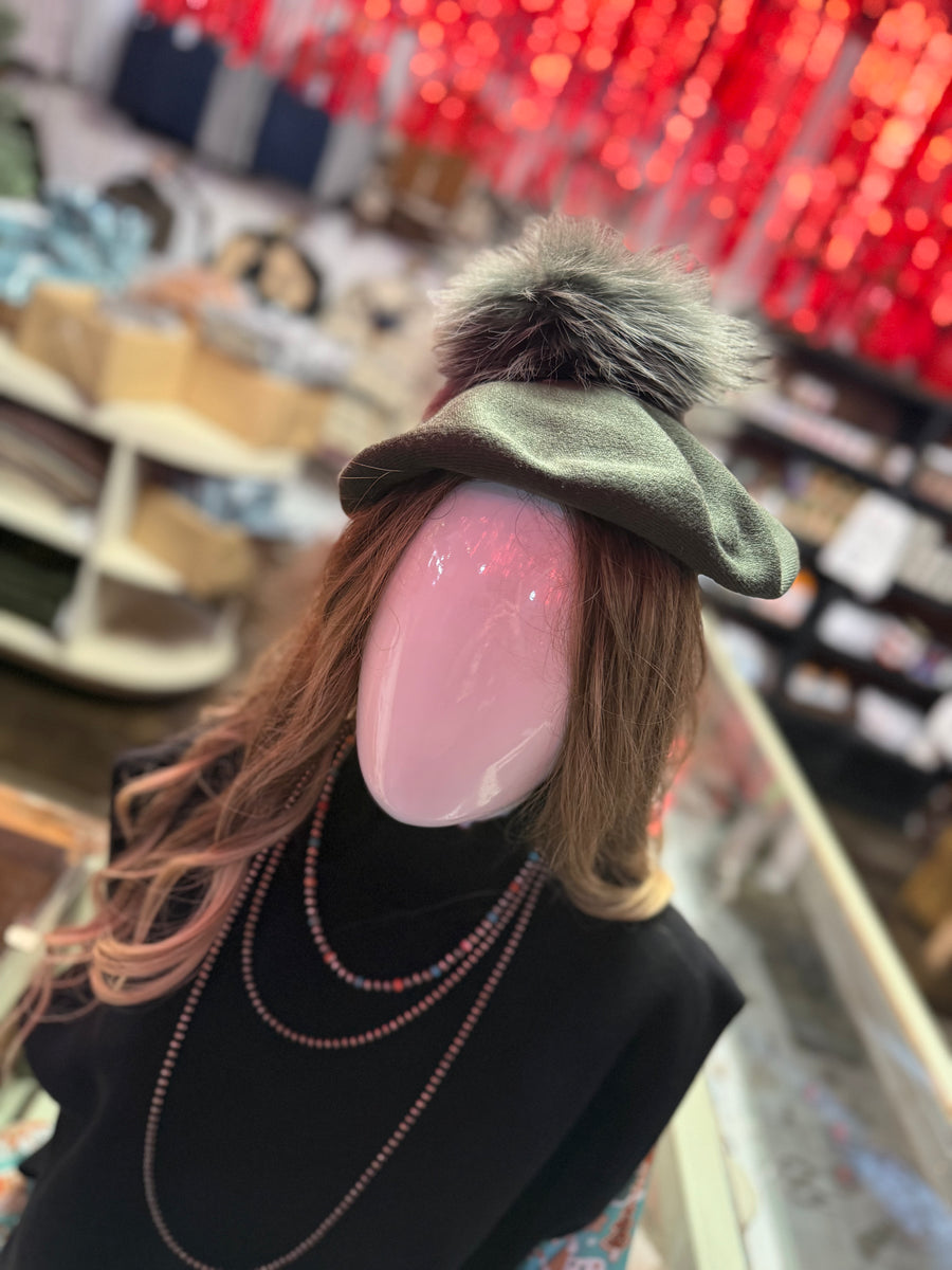 Soft Knit Beret with Fur Pompom / Olive