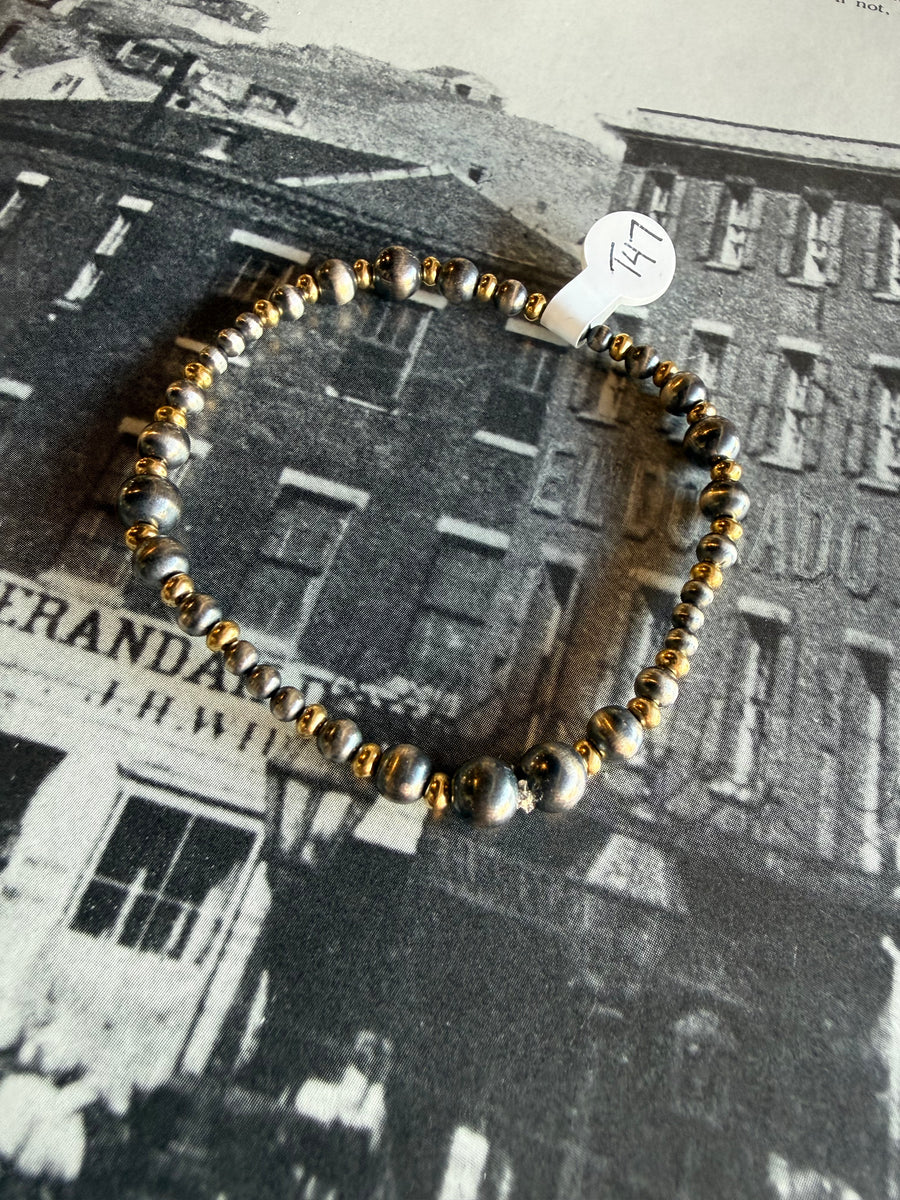 T47 Graduated Stretch Bracelet w/ 14K Gold