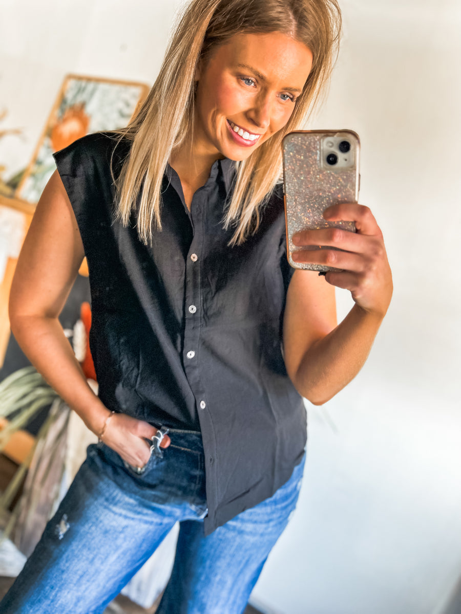 Black Collared Sleeveless button up