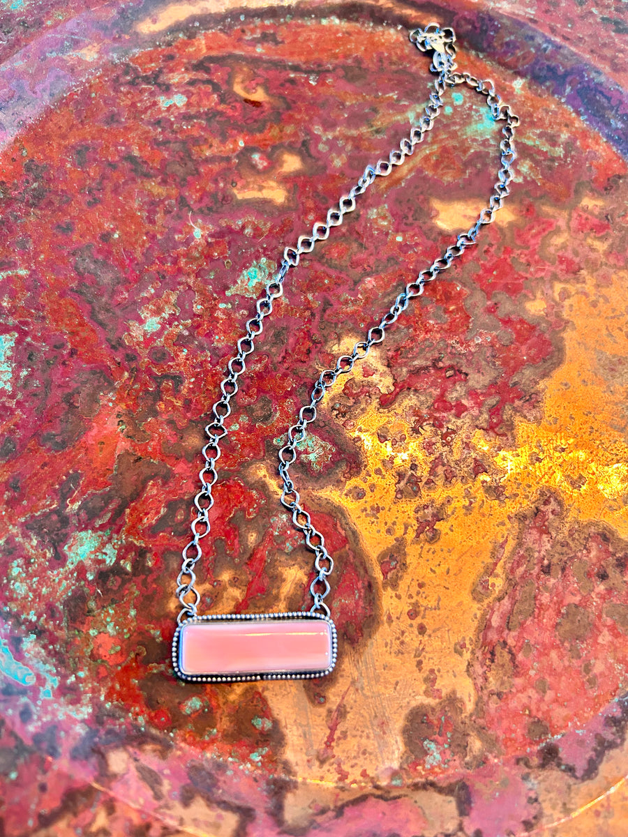 Pink conch bar necklace